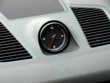 Porsche Cayenne III E-Hybrid Platinum Edition — photo 32