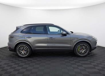 Porsche Cayenne III E-Hybrid — photo 5