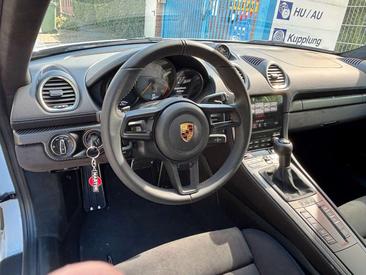Porsche Boxster Spyder — photo 11