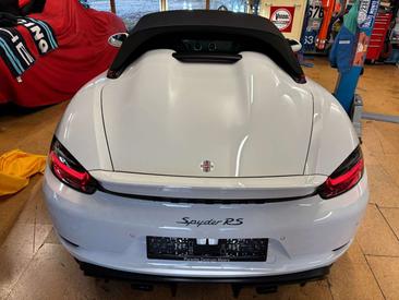 Porsche Boxster Spyder — photo 20