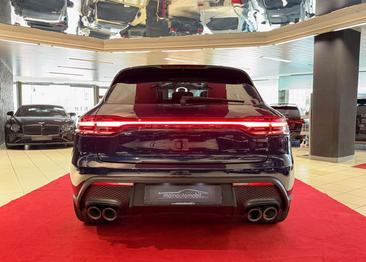 Porsche Macan T — photo 7