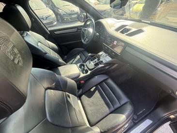 Porsche Cayenne III E-Hybrid — photo 7
