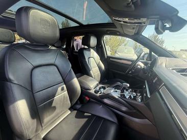 Porsche Cayenne III E-Hybrid — photo 8