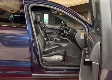 Porsche Macan T — photo 29