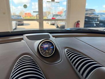 Porsche 718 Boxster GTS — photo 19