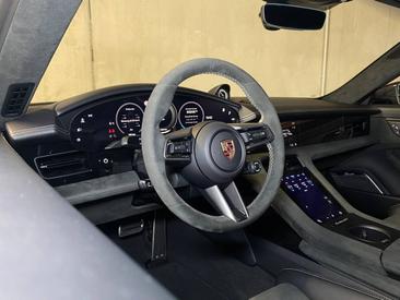 Porsche Taycan ph2 Turbo GT — photo 13