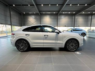 Porsche Cayenne III S E-Hybrid Coupé — photo 5