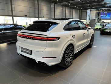 Porsche Cayenne III S E-Hybrid Coupé — photo 6