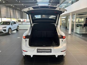 Porsche Cayenne III S E-Hybrid Coupé — photo 9