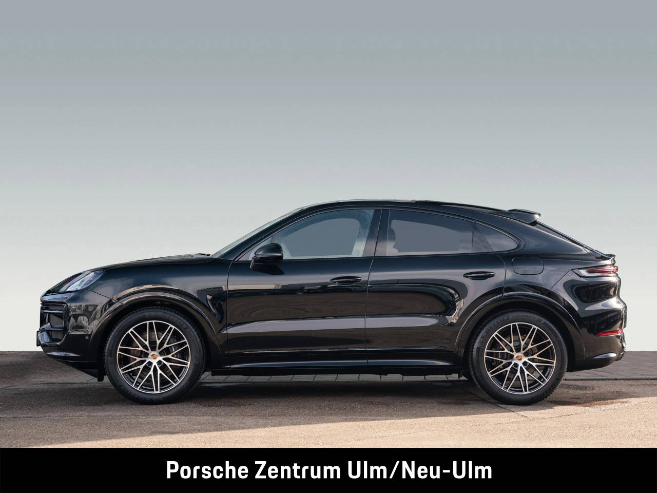Porsche Cayenne III ph2 E-Hybrid Coupé Black Edition - 2026 - Joinsteer - #2