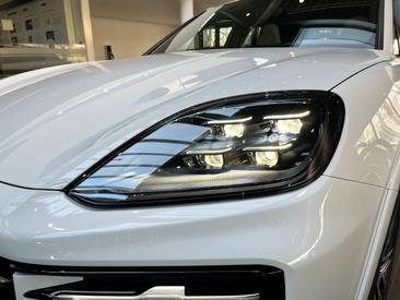 Porsche Cayenne III S E-Hybrid Coupé — photo 13