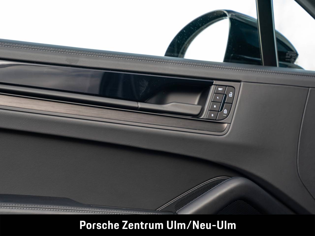 Porsche Cayenne III ph2 E-Hybrid Coupé Black Edition - 2026 - Joinsteer - #21