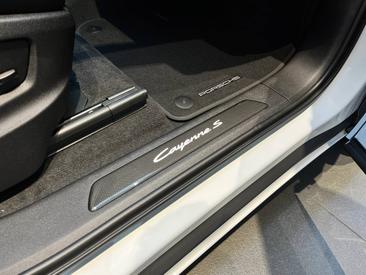 Porsche Cayenne III S E-Hybrid Coupé — photo 31