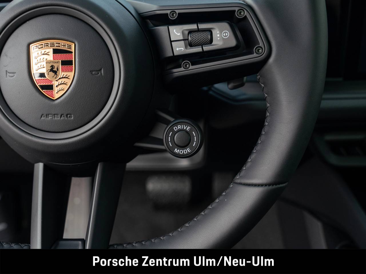 Porsche Cayenne III ph2 E-Hybrid Coupé Black Edition - 2026 - Joinsteer - #24