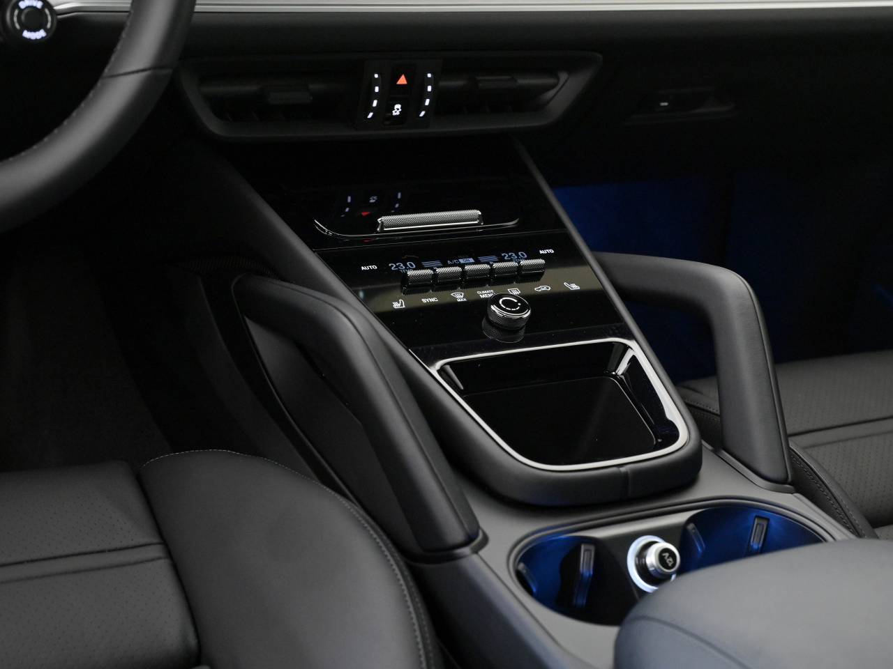 Porsche Cayenne III ph2 E-Hybrid Coupé Black Edition - 2025 - Joinsteer - #18