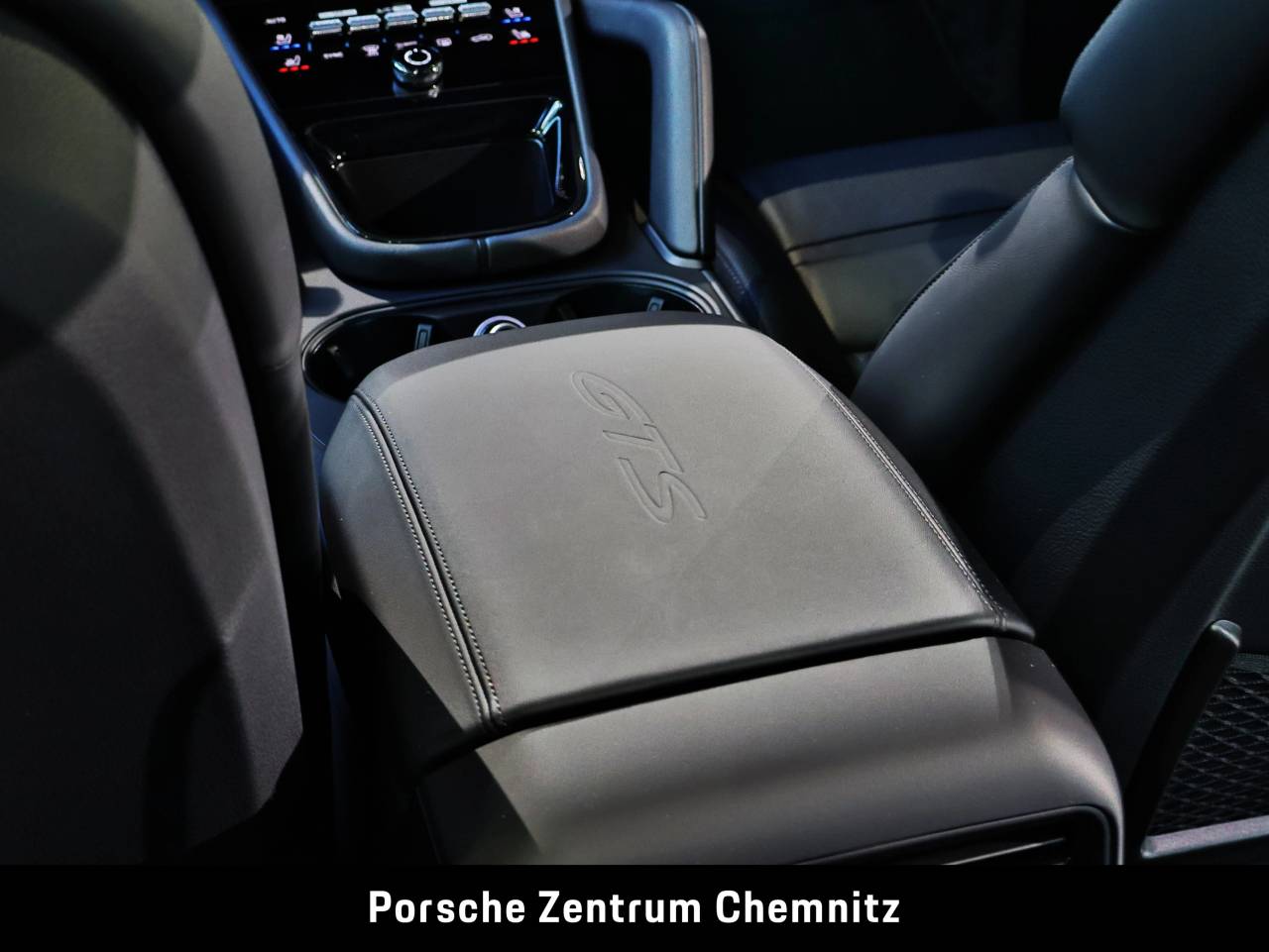Porsche Cayenne III ph2 GTS Coupé - 2026 - Joinsteer - #35