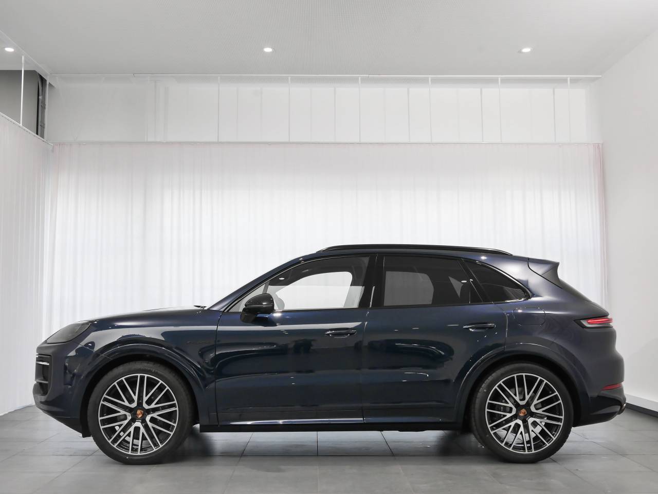 Porsche Cayenne III ph2 E-Hybrid Black Edition - 2026 - Joinsteer - #2