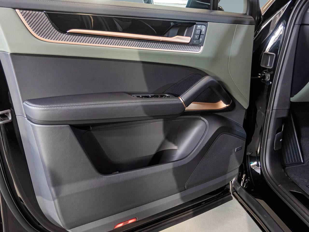 Porsche Cayenne III ph2 S E-Hybrid Coupé Black Edition - 2026 - Joinsteer - #20