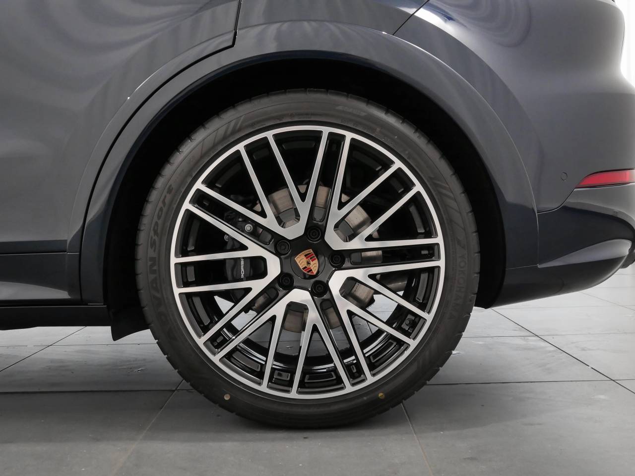 Porsche Cayenne III ph2 E-Hybrid Black Edition - 2026 - Joinsteer - #11