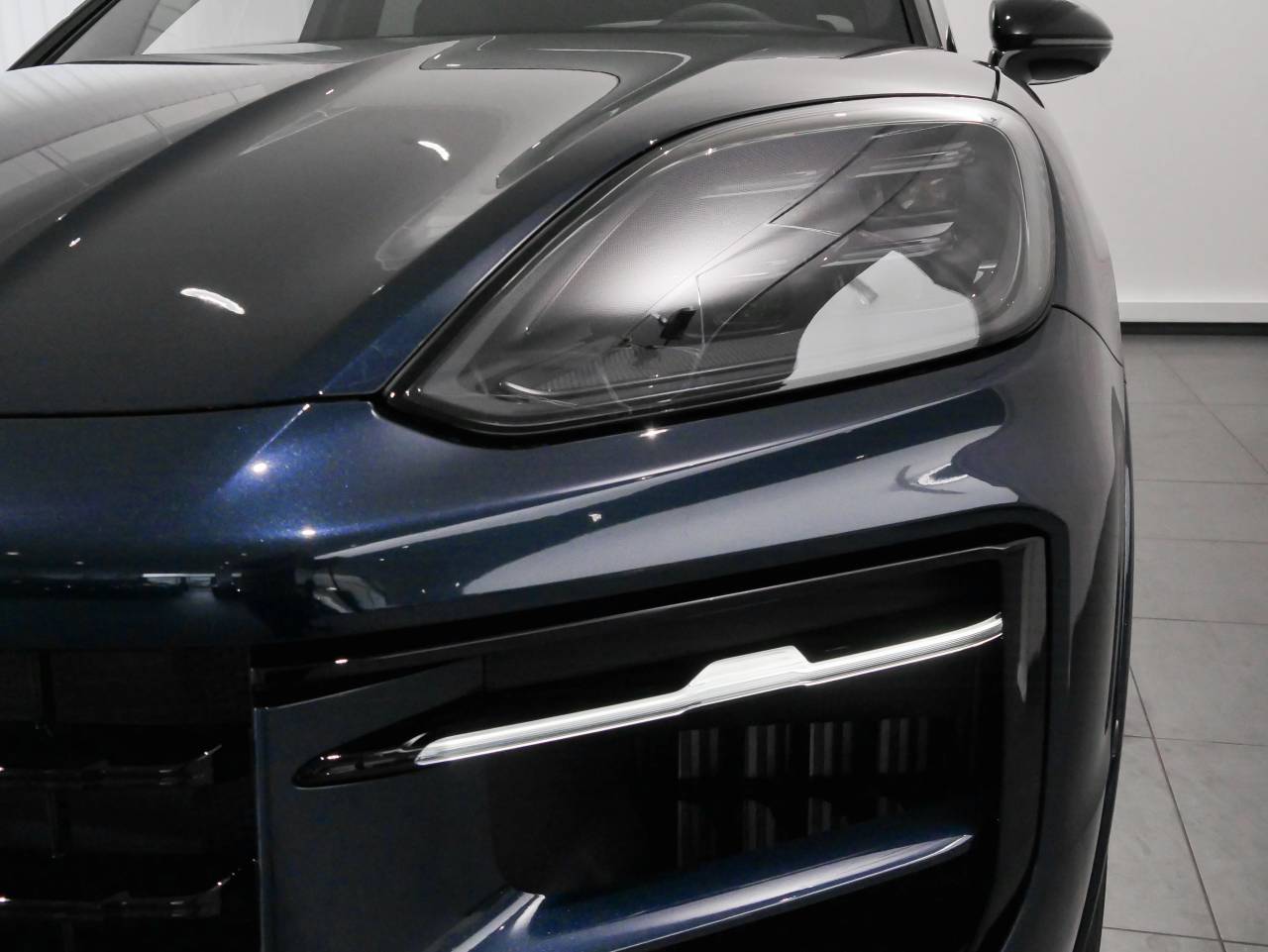 Porsche Cayenne III ph2 E-Hybrid Black Edition - 2026 - Joinsteer - #15