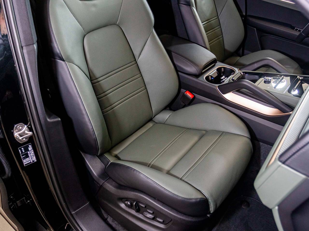 Porsche Cayenne III ph2 S E-Hybrid Coupé Black Edition - 2026 - Joinsteer - #30