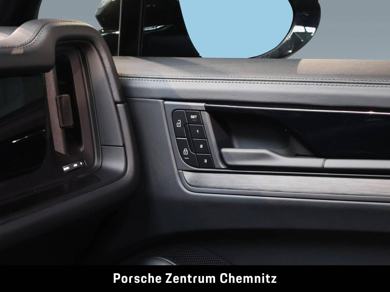 Porsche Cayenne III ph2 Black Edition - 2026 - Joinsteer - #24