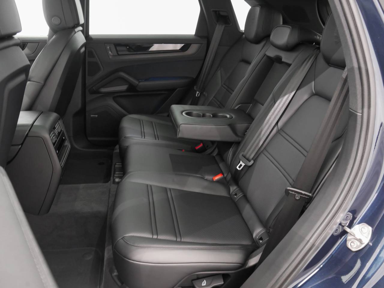 Porsche Cayenne III ph2 E-Hybrid Black Edition - 2026 - Joinsteer - #23