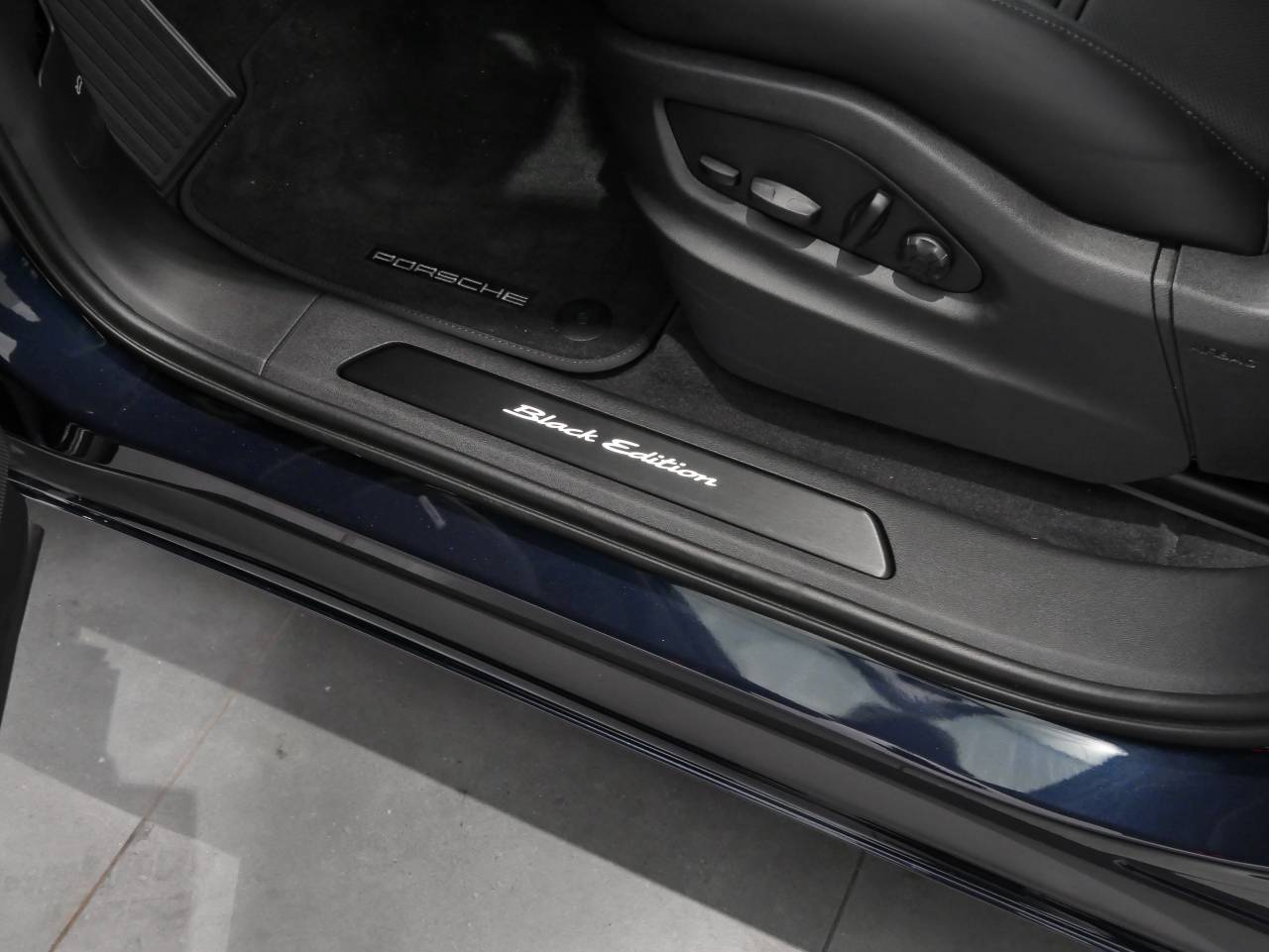 Porsche Cayenne III ph2 E-Hybrid Black Edition - 2026 - Joinsteer - #24