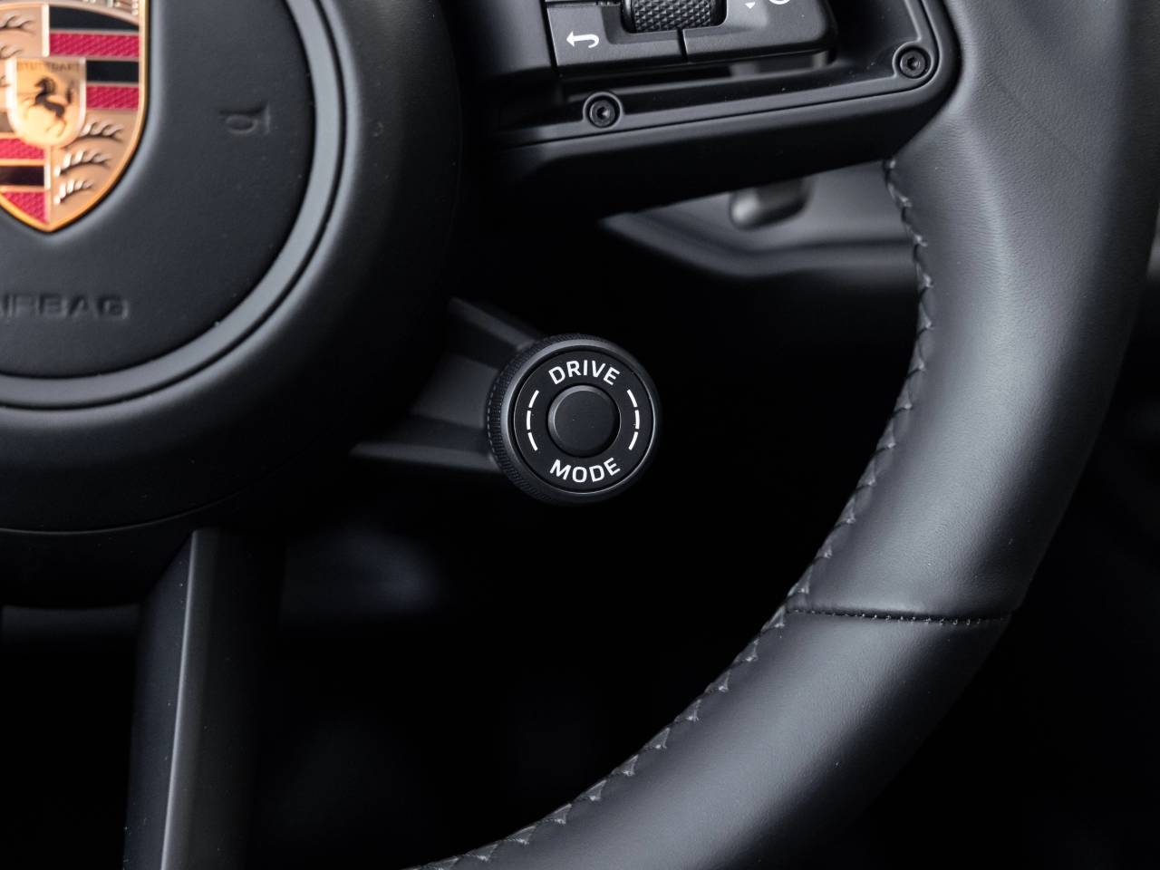 Porsche Cayenne III ph2 E-Hybrid Coupé Black Edition - 2026 - Joinsteer - #24