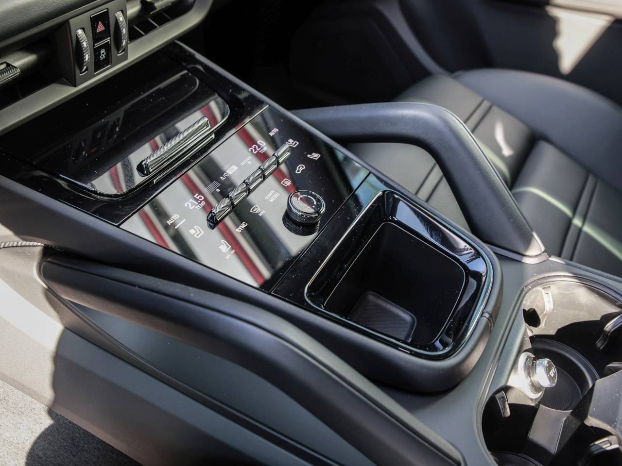 Porsche Cayenne III ph2 E-Hybrid Black Edition - 2025 - Joinsteer - #19