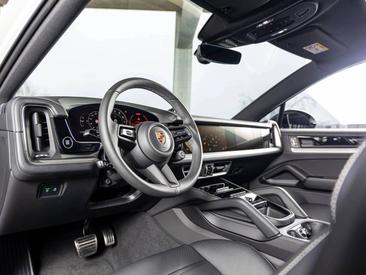 Porsche Cayenne III S Coupé — photo 11