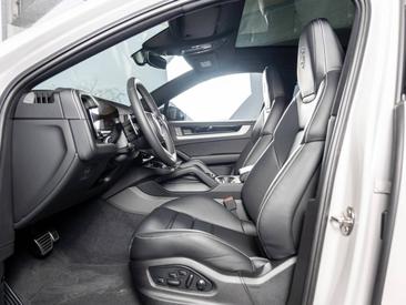 Porsche Cayenne III S Coupé — photo 18