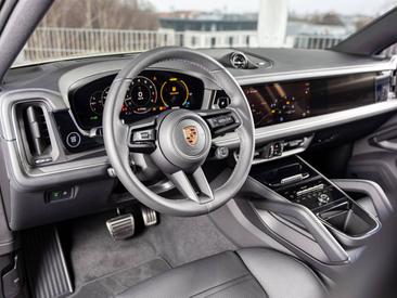 Porsche Cayenne III S Coupé — photo 20
