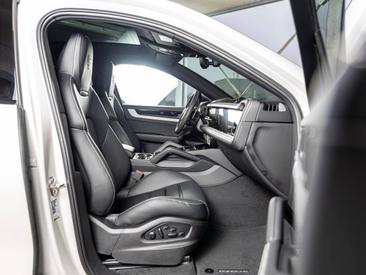 Porsche Cayenne III S Coupé — photo 28