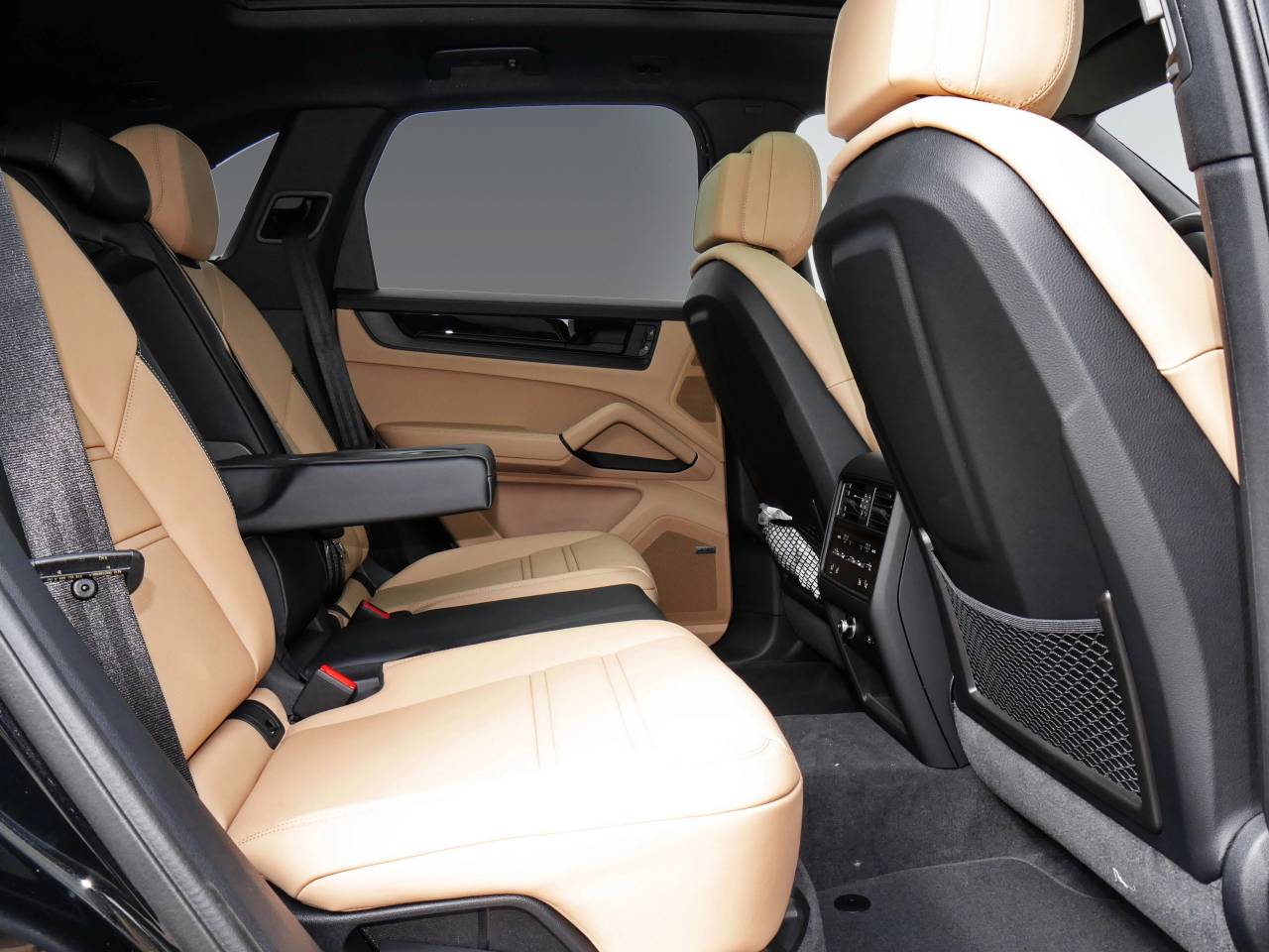 Porsche Cayenne III ph2 E-Hybrid Black Edition - 2026 - Joinsteer - #16