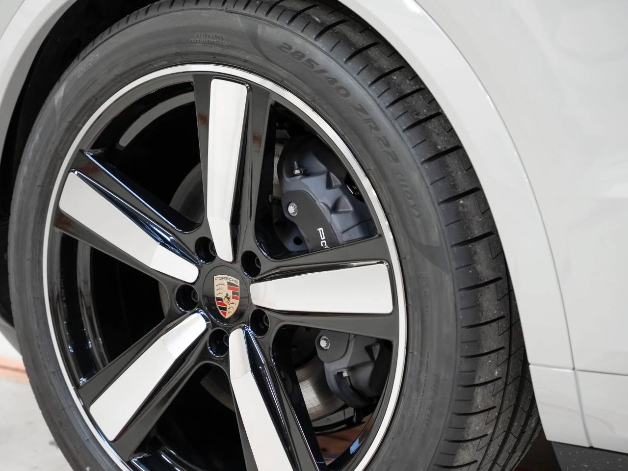 Porsche Cayenne III ph2 E-Hybrid Black Edition - 2026 - Joinsteer - #11