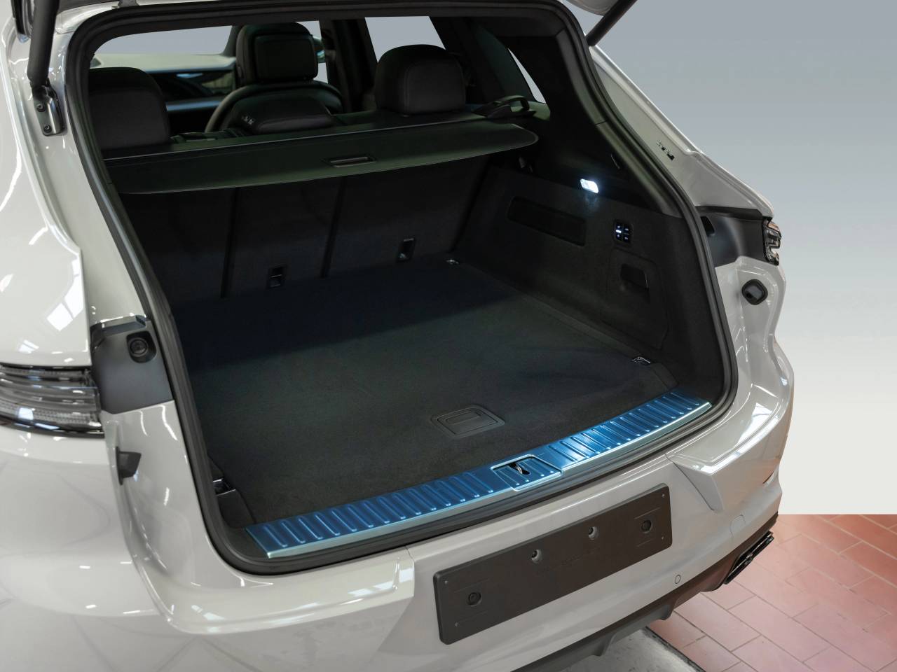 Porsche Cayenne III ph2 E-Hybrid Black Edition - 2026 - Joinsteer - #19