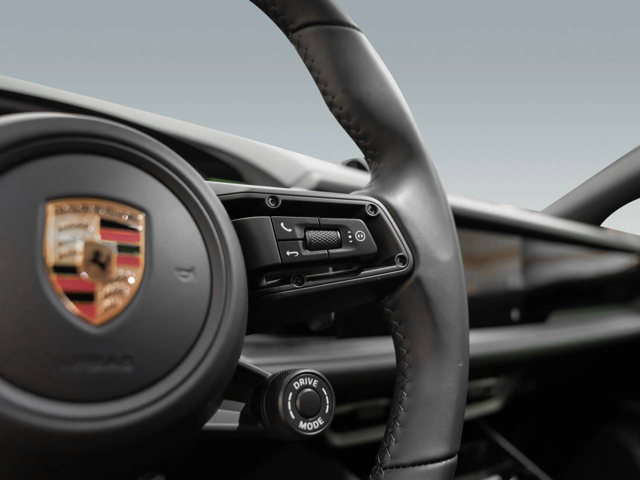 Porsche Cayenne III ph2 E-Hybrid Black Edition - 2026 - Joinsteer - #29
