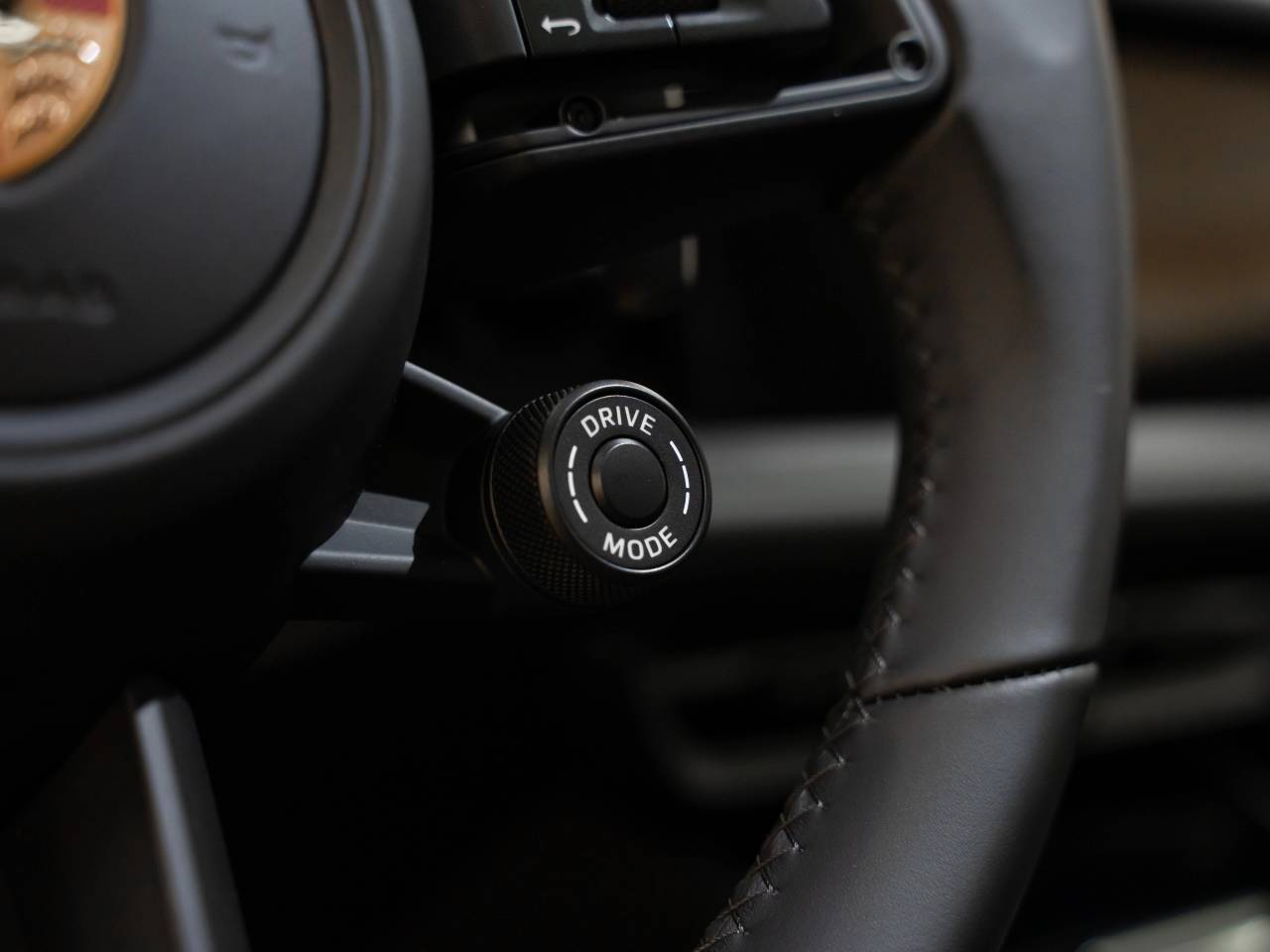 Porsche Cayenne III ph2 E-Hybrid Black Edition - 2026 - Joinsteer - #36