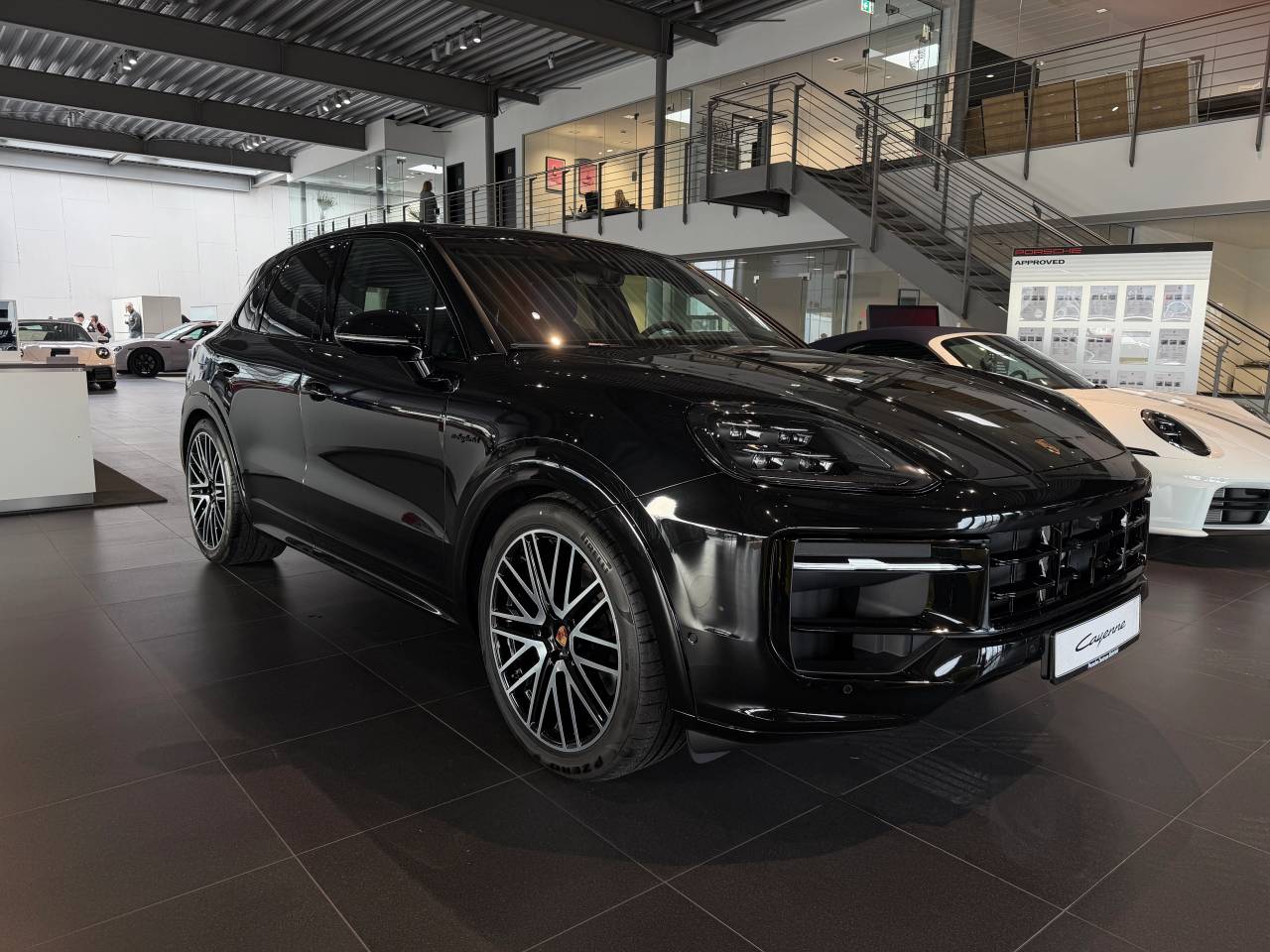 Porsche Cayenne III ph2 E-Hybrid Black Edition - 2026 - Joinsteer - #10