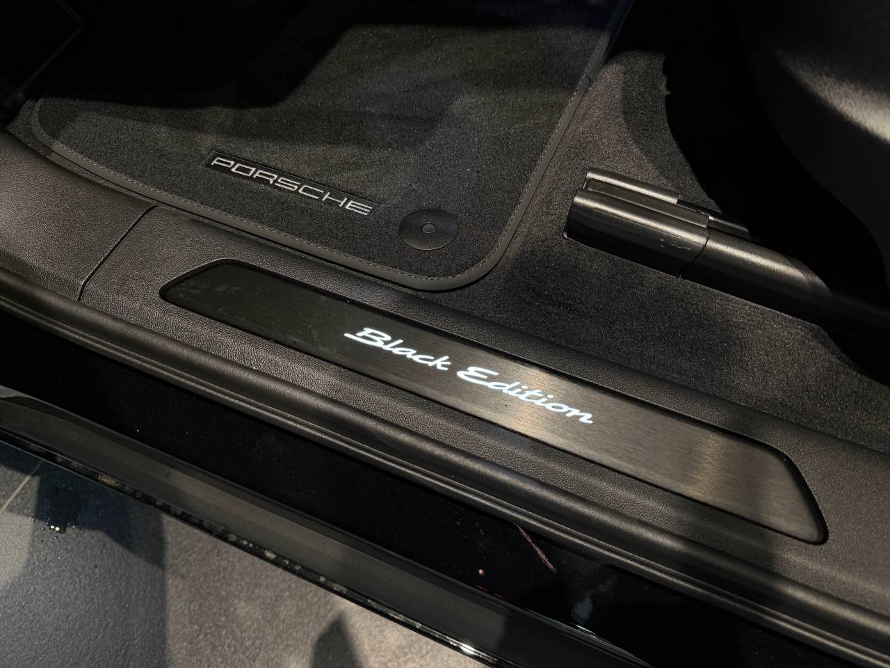 Porsche Cayenne III ph2 E-Hybrid Black Edition - 2026 - Joinsteer - #27