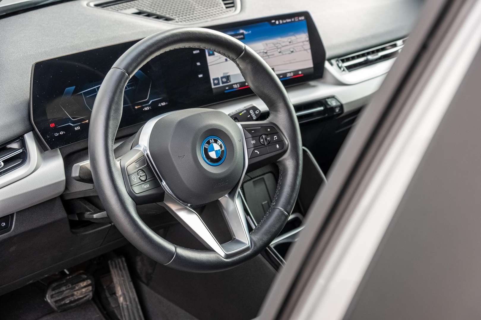 BMW IX1 XDrive30 - 2024 - Joinsteer - #17