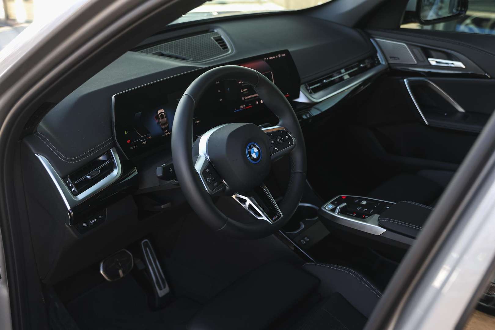BMW IX1 M Sport EDrive20 - 2026 - Joinsteer - #9