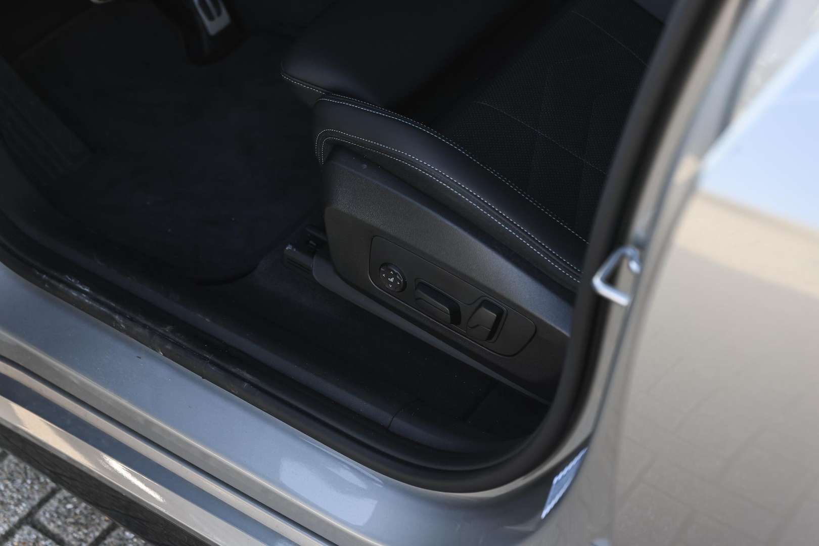 BMW IX1 M Sport EDrive20 - 2026 - Joinsteer - #12