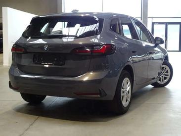 BMW 218d Active Tourer — photo 3