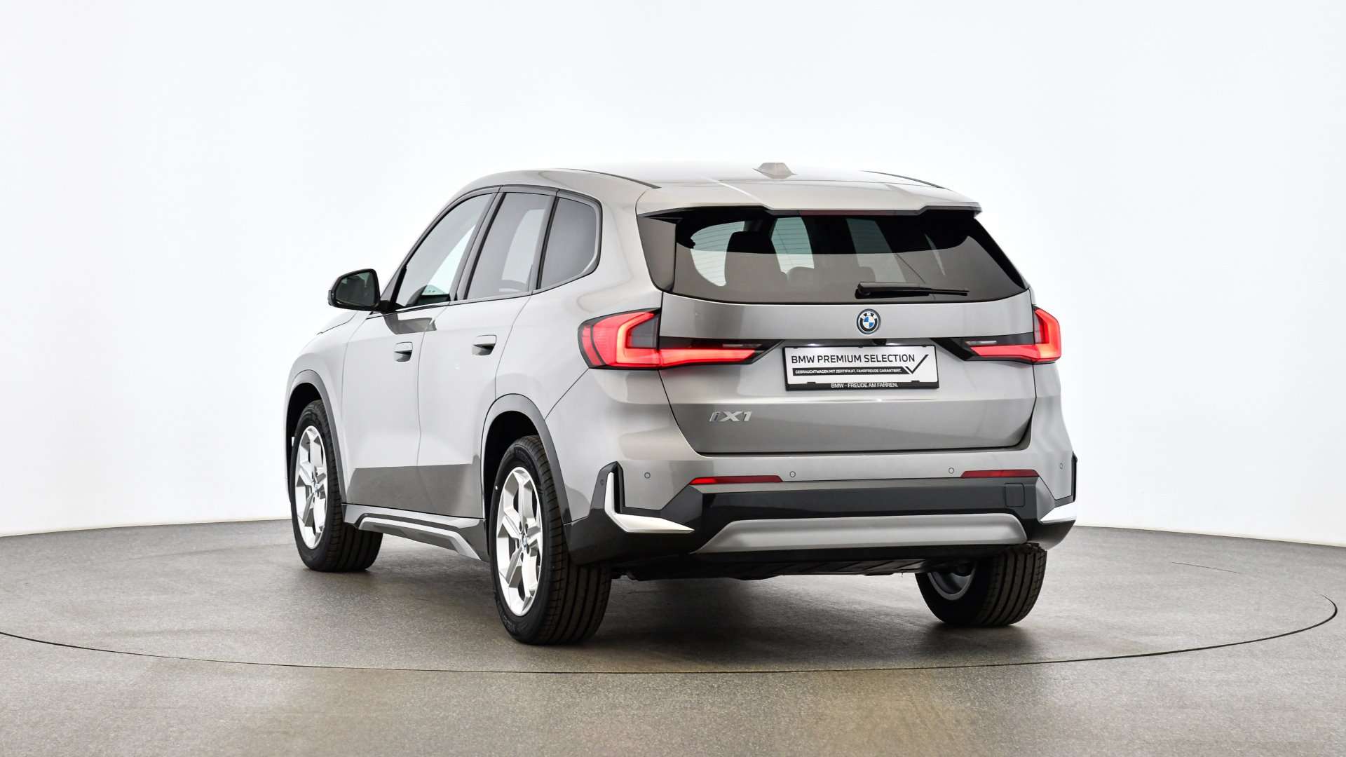BMW IX1 EDrive20 - 2025 - Joinsteer - #2