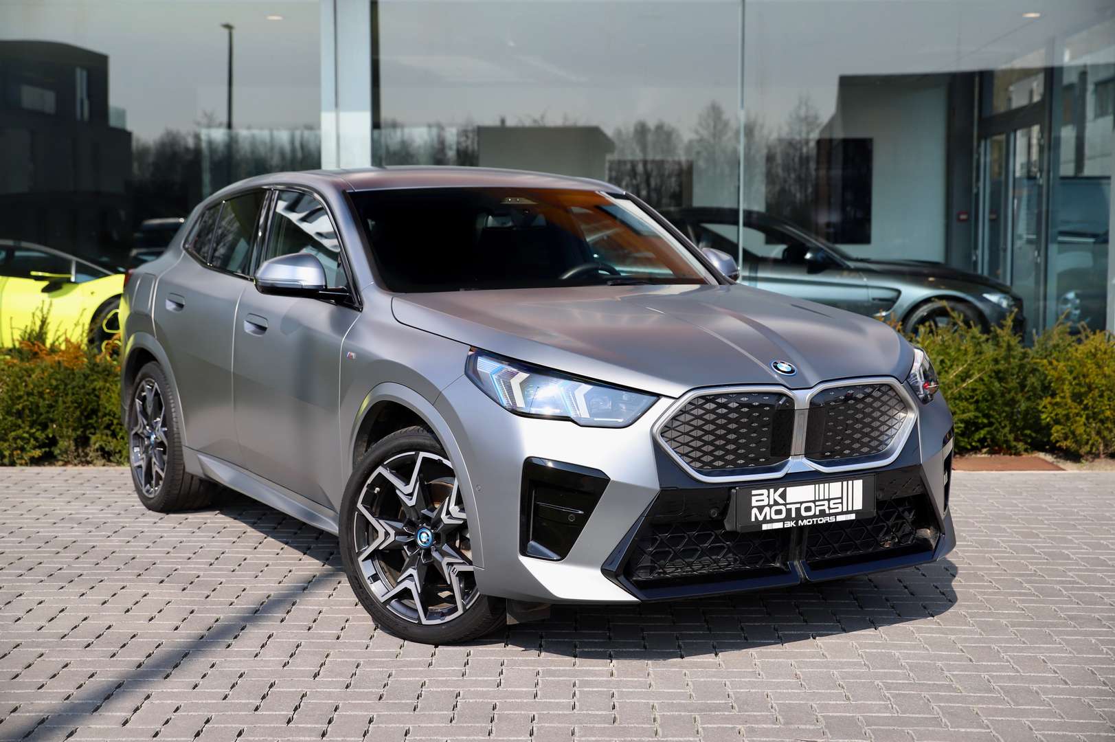 BMW IX2 Iconic Glow XDrive30 - 2024 - Joinsteer - #1