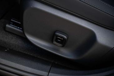 Volvo EX30 P5 Plus — photo 5