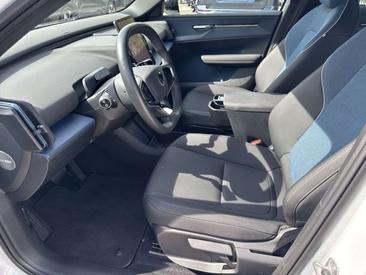 Volvo EX30 Recharge Plus — photo 6