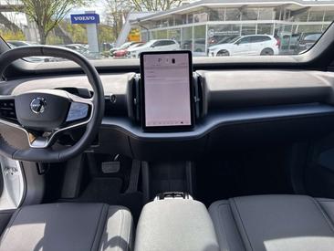 Volvo EX30 Recharge Plus — photo 9